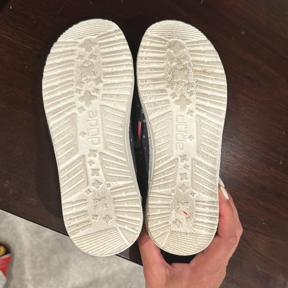 Hey Dude Shoes - Picture 4 of 5